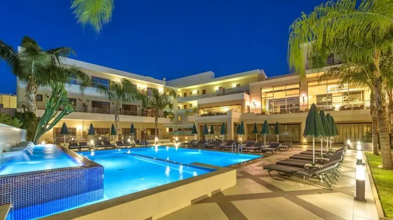 Porto Platanias Beach Resort: the pool