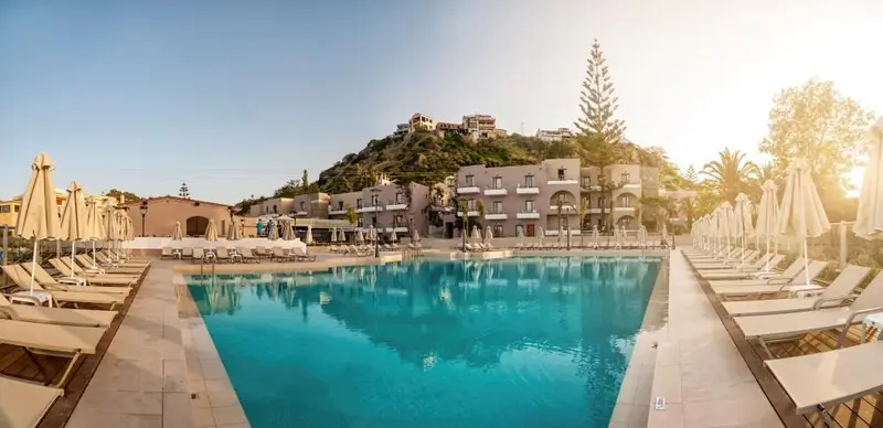 Porto Platanias Village: la piscina